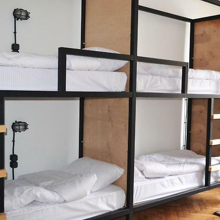 21/9 Baker Street Hostel Lviv Kültér fotó