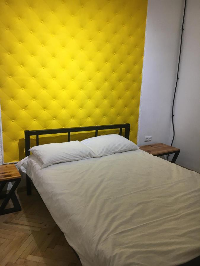21/9 Baker Street Hostel Lviv Kültér fotó