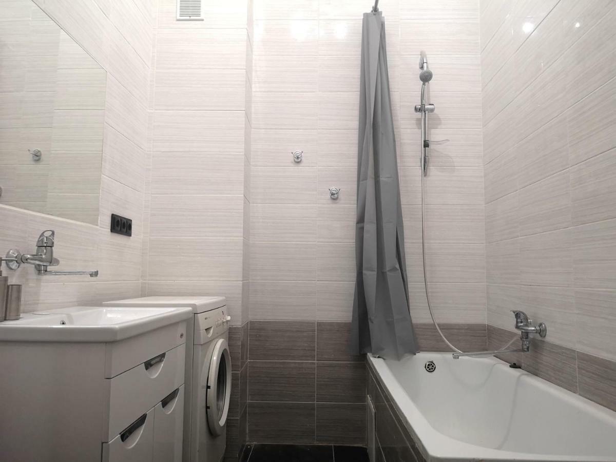 21/9 Baker Street Hostel Lviv Kültér fotó