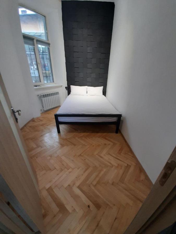21/9 Baker Street Hostel Lviv Kültér fotó